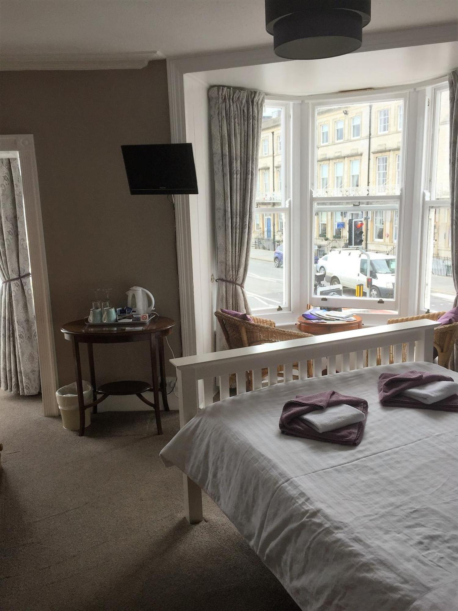 The Beach House Weymouth Room photo